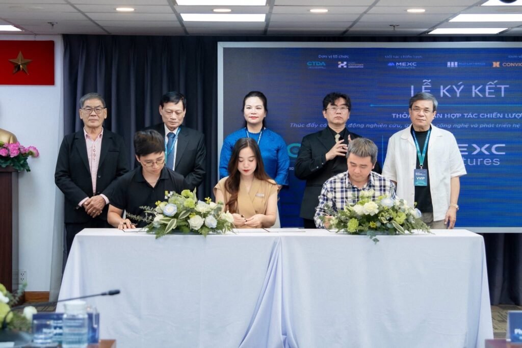 LỄ RA MẮT VIỆN CÔNG NGHỆ BẢN QUYỀN VÀ TÀI SẢN SỐ